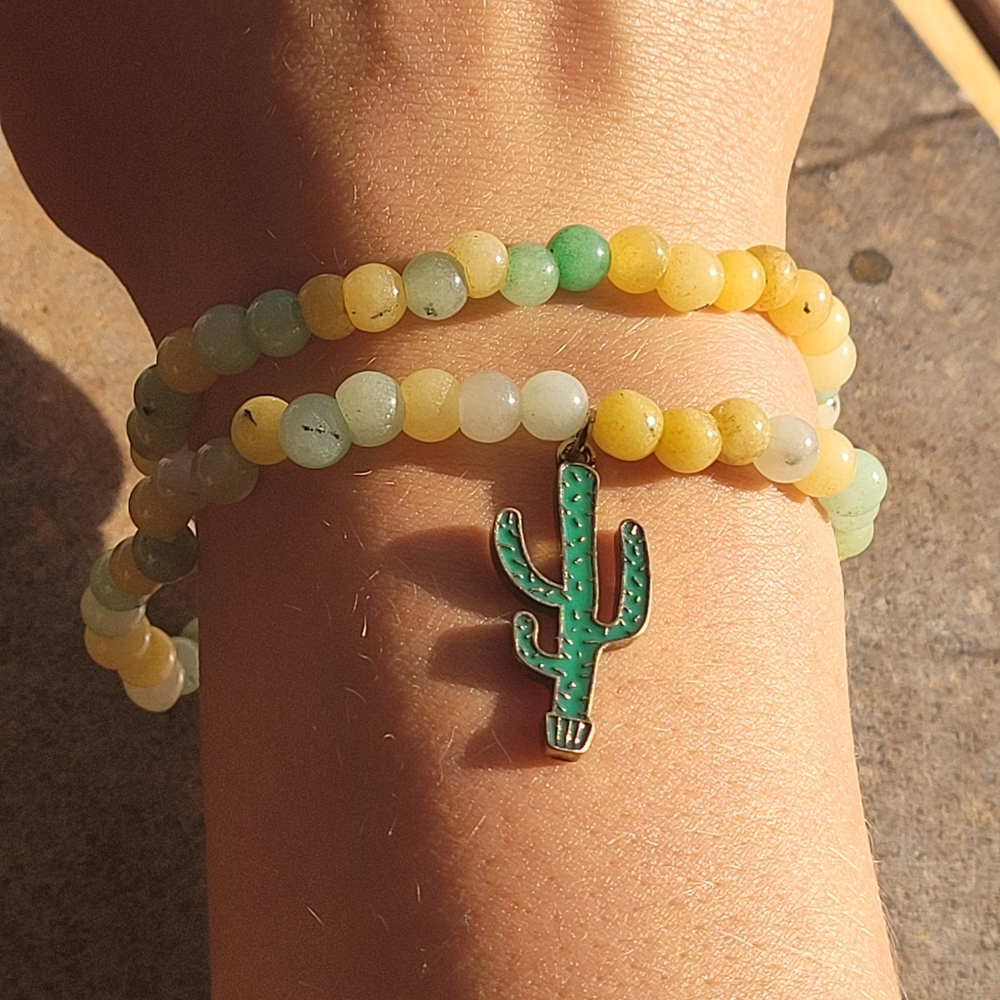 Malaysian Jade Gemstone Cactus Bead Bracelet
